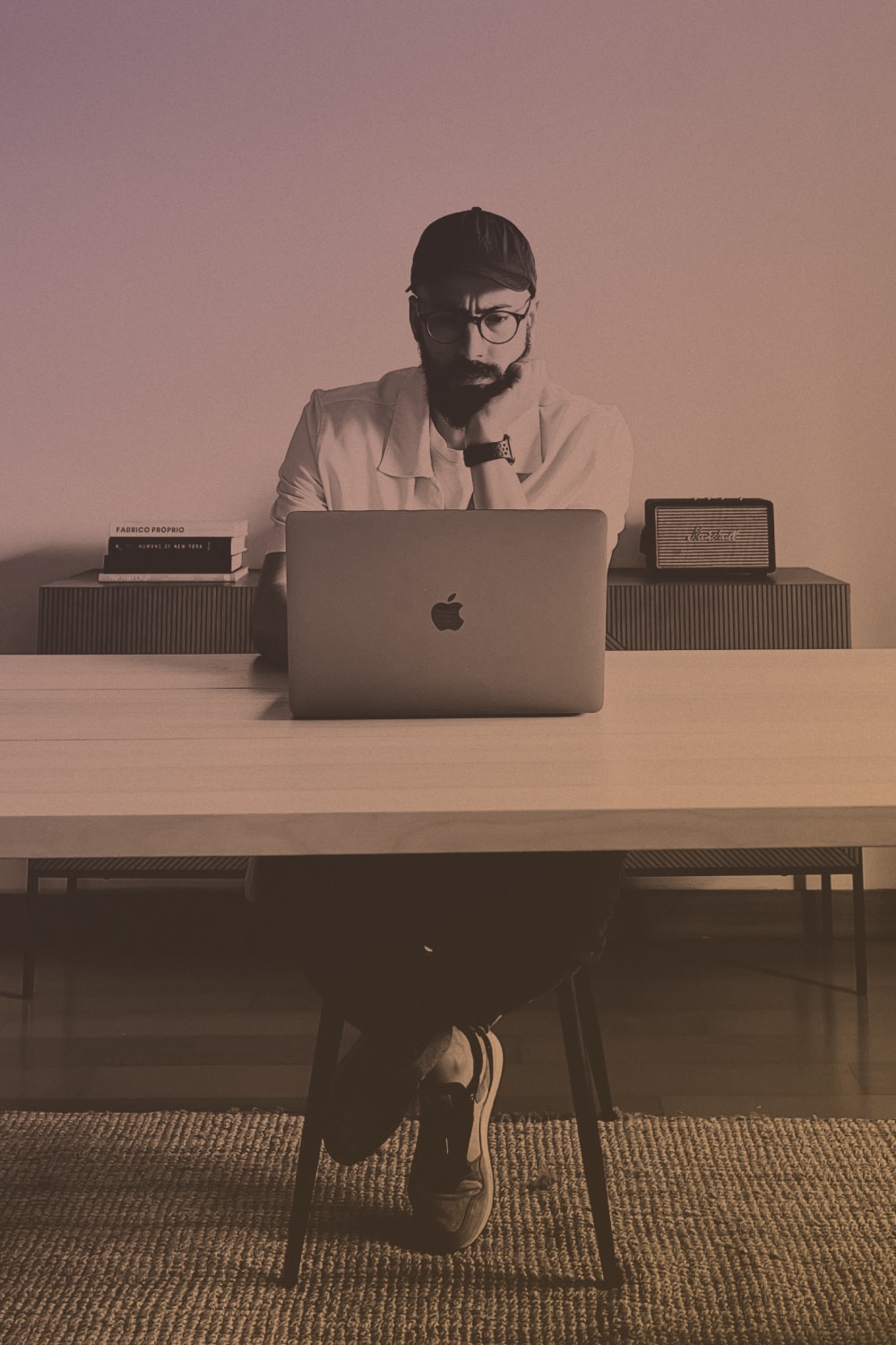 Eduardo Nunes working